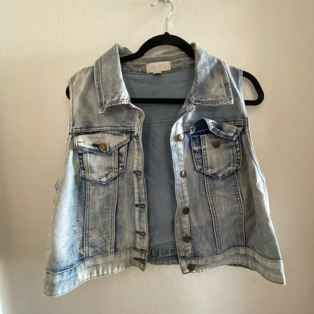 JEAN SLEEVELESS VEST